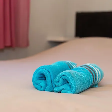 3 Entre 2 Et 4 Personne Ferienhaus Reynès